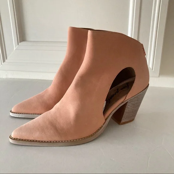 NWOT Free People Wilder Coral Sands Pointed Toe Ankle Boots/Booties Sz 41/11 - Picture 6 of 8